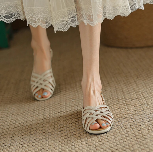 Sandalias / Colores disponibles