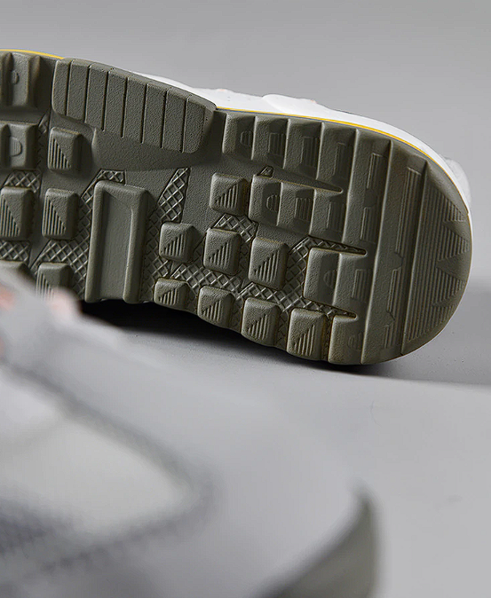 Sneakers / Unisex / Colores disponibles