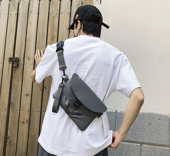 Bolso de Pecho IMPERMEABLE
