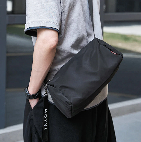 Bolso de Pecho IMPERMEABLE